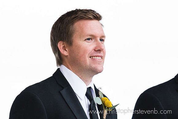 groom waiting for bride to arrive during wedding ceremony