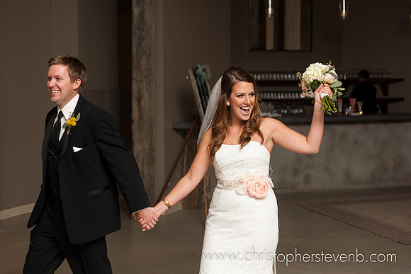 entrance of wedding couple at Le Belvedere